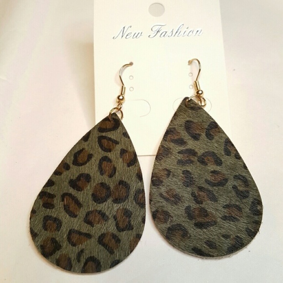 Jewelry - Green Leopard Print Leather Earrings